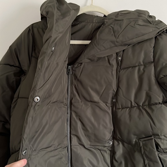 Lucky Brand Asymmetrical Mid Weight Puffer Army Green - Picture 3 of 6